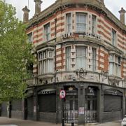 Plans have been approved to refurbish the Grade II listed Dukes Head pub in East Ham to accommodate 18 flats