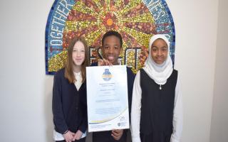 Curwen Primary School pupils with the National Online Safety certified school award.